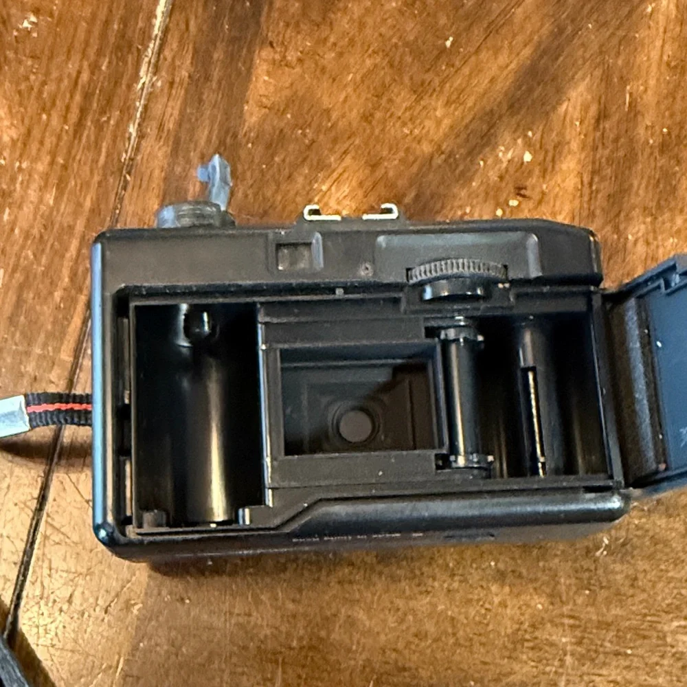 Ansco 135 33 mm lens Black Camera untested as is